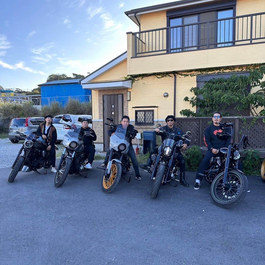 魔裟斗さんのインスタグラム写真 - (魔裟斗Instagram)「三浦までランチツーリング！ バイクの気持ちー季節だねー #魔裟斗  #ハーレーダビッドソン」10月6日 18時45分 - masato.official