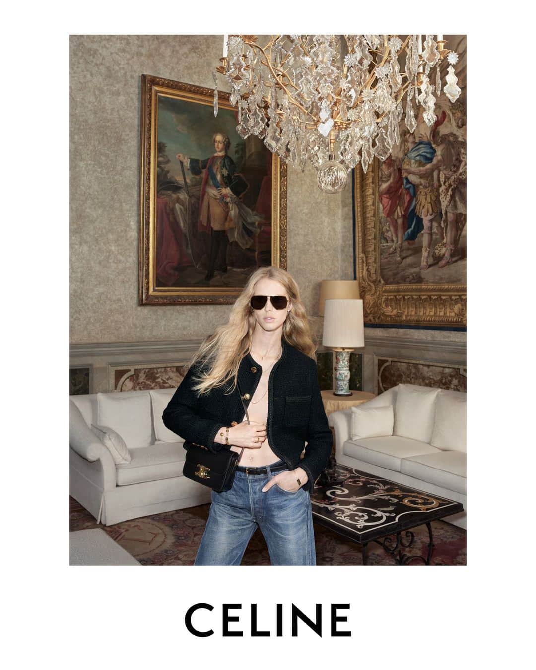 Celineさんのインスタグラム写真 - (CelineInstagram)「LA COLLECTION DES GRANDS CLASSIQUES CELINE SESSION 07  CELINE TEEN TRIOMPHE BAG  CELINE CLASSIC CHASSEUR JACKET   CELINE METAL FRAME SUNGLASSES  COLLECTION AVAILABLE NOW IN STORES AND ON CELINE.COM  PORTRAIT OF LOUIS XV  VAN LOO  ABBY @HEDISLIMANE PHOTOGRAPHY AND STYLING ROME SEPTEMBER 2023  PALAZZO FARNESE   CELINE’S LATEST WOMEN’S CAMPAIGN FOR LA COLLECTION DES GRANDS CLASSIQUES HAS BEEN PHOTOGRAPHED BY HEDI SLIMANE IN ROME IN SEPTEMBER 2023 AT PALAZZO FARNESE.   FOR THE FIRST TIME EVER, A COUTURE HOUSE HAS GAINED ACCESS TO THE PALACE.  PALAZZO FARNESE, A RENOWNED ROMAN PALACE, DESIGNED BY ANTONIO DA SANGALLO IL GIOVANE, BUILT IN THE 16TH CENTURY AND COMPLETED BY MICHELANGELO, IS AN EXAMPLE OF HIGH RENAISSANCE ARCHITECTURE.  HOME TO NUMEROUS MASTERPIECES COMBINING PAINTINGS, SCULPTURES AND ARCHITECTURE; GALLERIES ARE DECORATED WITH FRESCOS INCLUDING THE MONUMENTAL FRESCO CYCLE BY ANNIBALE CARRACCI, WALLS ARE EMBELLISHED WITH TAPESTRIES AMONGST DECORATED SARCOPHAGUSES AND ROMAN SCULPTURES.  THE PALACE HAS BEEN THE FRENCH EMBASSY’S RESIDENCE IN ITALY SINCE 1874.  #CELINEBYHEDISLIMANE」10月6日 18時59分 - celine