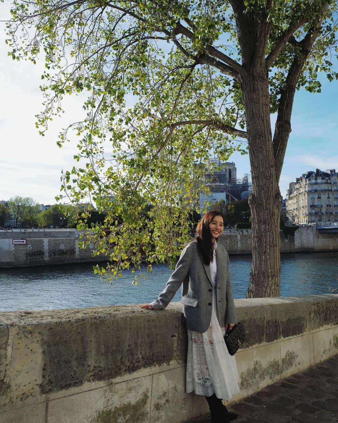 新木優子さんのインスタグラム写真 - (新木優子Instagram)「Paris ♡ #dior #yukoaraki #paris」10月6日 18時55分 - yuuuuukko_