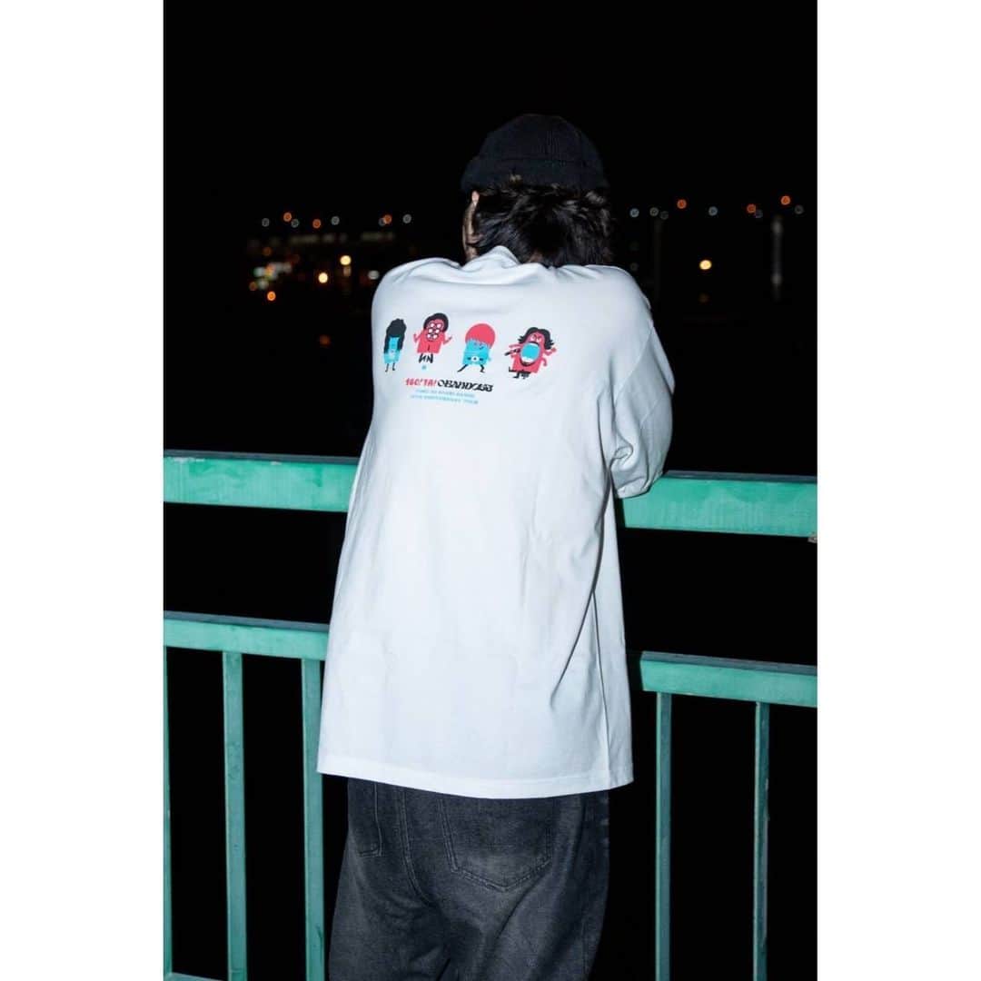 夜の本気ダンスさんのインスタグラム写真 - (夜の本気ダンスInstagram)「⚡️NEW TOUR GOODS⚡️  ■夜の本気モンスターズTシャツ　3,500円（税込） 色展開:ピンク / ブラック サイズ展開:M / L / XL  ■夜の本気モンスターズロンT　4,500円（税込） 色展開:ホワイト サイズ展開:M / L / XL  model:175cm  ブラックsize:XL ホワイトロンT size:XL  designed by @andthroughdesign  ⁡ ⁡ #夜の本気ダンス #ツアーグッズ」10月7日 0時27分 - honkidance_official