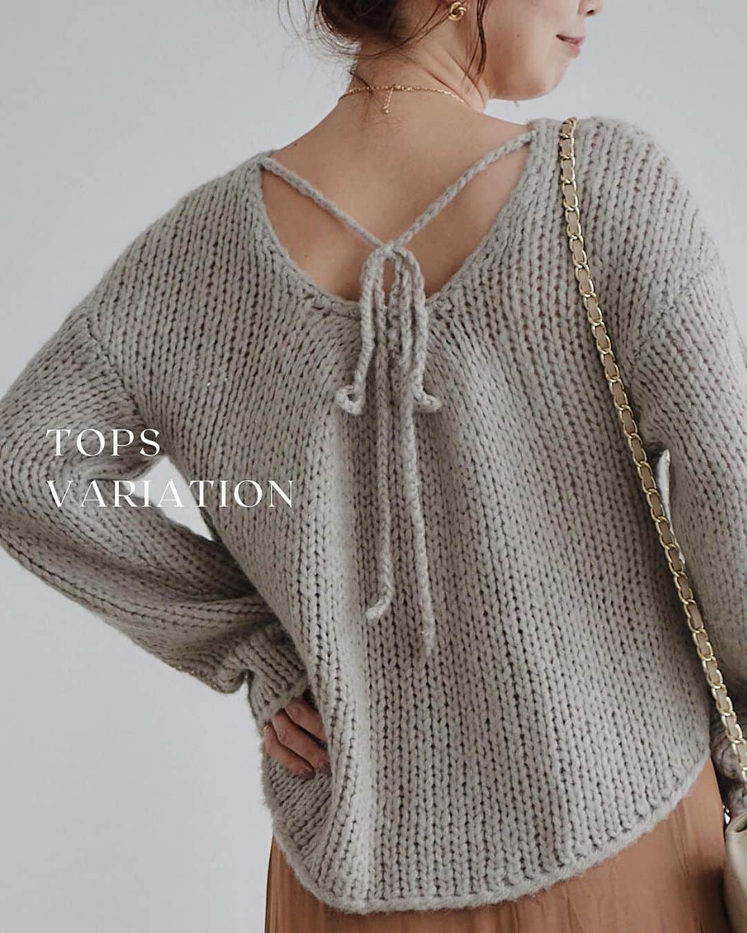 le. coeur blancのインスタグラム：「.【 ALL10％OFF！】 SPECIAL W NUMBER DAY開催中✨ -------------------- 10/10(火) 23:59まで -------------------- ⁡ 今回のダブルナンバーデーは、 3連休にあわせて早くからスタート！ 上記期間中はセール、予約アイテム以外の全品が10%OFFとなります！ お得なこの機会に秋のお買い物をお楽しみください♪ ⁡ _____________________ ⁡ ⁡ 秋らしい気候になった今 すぐに着られて、これからも長く愛用したいトップスまとめ◎ ⁡ ▶︎アイテムの詳細は画像タップでチェック！ ⁡ | item | ⁡ ロゴスウェットプルオーバー ¥10,450→¥9,405[10%OFF] no. 3038014305 ⁡ ハーフミラノリブニットベスト ¥9,900→¥8,910[10%OFF] no. 3038020704 ⁡ プリーツスタンドカラーシャツ ¥9,900→¥8,910[10%OFF] no. 3037039203 ⁡ ウールカシミヤクルーネックミックスニット ¥17,930→¥16,137[10%OFF] no. 3038026402 ⁡ マリンディティールニット ¥13,420→¥12,078[10%OFF] no. 3037026400 ⁡ 手編み風バックリボンニットプルオーバー ¥12,430→¥11,187[10%OFF] no. 3038021505 ⁡ ドットボウタイブラウス ¥16,500→¥14,850[10%OFF] no. 3038032402 ⁡ Vネックフリルブラウス ¥12,430→¥11,187[10%OFF] no. 3038037015 ⁡ FOX×アンゴラガウンカーディガン ¥14,410→¥12,969[10%OFF] no. 3038020701 ⁡ ⁡ _____________________ < 𝗶𝗻𝘀𝘁𝗮 𝗹𝗶𝘃𝗲 𝘀𝗰𝗵𝗲𝗱𝘂𝗹𝗲 > 10/6(金)、10/13(金)、10/20(金)、10/24(火) ⁡ ※日時は変更になる場合もございます。 　詳しくは前日のストーリーズでお知らせします。 ⁡ ⁡ ⁡ ⁡ ⁡ ⁡ ⁡ ⁡ ⁡ ⁡ ⁡ ⁡ ⁡ ⁡ ⁡ ⁡ ⁡ ⁡ ⁡ ⁡ ⁡ ⁡ ⁡ #lecoeurblanc #ルクールブラン #le_23aw #autumn #winter #le_web #tops #knit #vest #sweat #blouse #shirt #バックリボン #ロゴスウェット  #マリンニット #フリルブラウス #ブラウス #ニット #スウェット」