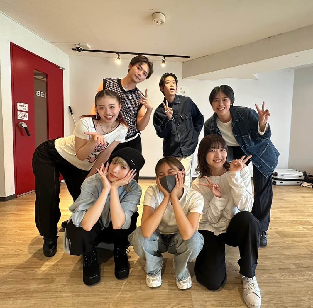 CHISATOさんのインスタグラム写真 - (CHISATOInstagram)「お知らせ🥰 11/18 (土)  浜野はるきONEMAN LIVE  ''Love it'' オフィシャルバックダンサー をさせていただくことになりました✨  上京して初のバックダンサーとして踊れるのが はるきのライブだなんて幸せでございます🥹💕 RZをして色んなご縁のおかげでここに至るので すごく嬉しいです🥰 全力でダンサー務めさせていただきます❤️‍🔥  ぜひお待ちしております✨」10月6日 19時11分 - 1220.chisato