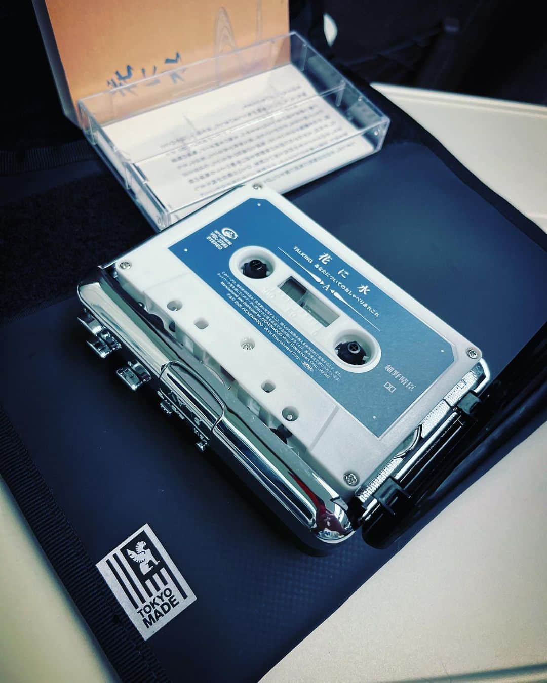 MACKA-CHINさんのインスタグラム写真 - (MACKA-CHINInstagram)「毎日楽しい事を探してるワケですが いよいよカセットテープブームが僕の中で始まり 遂にカセットプレイヤーをオリジナルで作ってみちゃった✨音質とか音が というより”何かしながら”の空気感 というのですかね 僕が好きなミュージシャンがカセット出してキャッキャッしてるのがわかりました🐘 きっかけをくれたマンハッタンの清川くん　ありがとうございます🗽 カセットオンリーのアルバム作りたいと思ってます🦭」10月6日 19時12分 - opec_hit