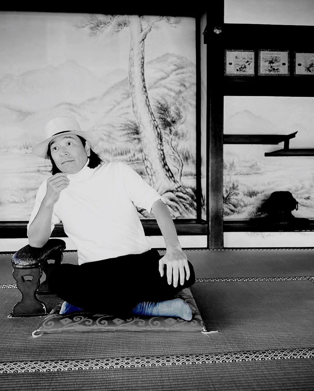 祐真朋樹さんのインスタグラム写真 - (祐真朋樹Instagram)「京都で庭巡り。 心洗われました。 ありがとうございました😊」10月6日 19時28分 - stsukezane