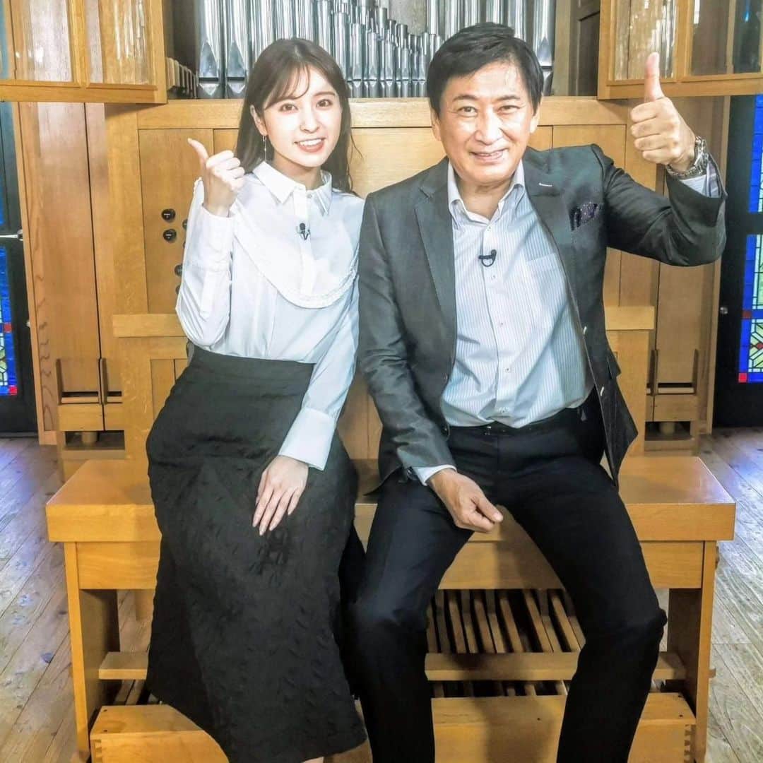 藤岡幸夫のインスタグラム：「エンターザミュージック（BSテレ東 毎週土曜の朝８時半〜）は１０月７日から放送１０年目に突入🔥 テレ東＆丁寧な番組作りのプラネットワイ＆スポンサーの皆様、そして沢山の視聴者の皆様に心より感謝申し上げます❗相棒の角谷暁子アナと🥰  ７日は東大阪でのエンターザミュージック・スペシャルコンサートの模様をダイジェストでお届けします🥰  このアカウントは表アカウントです。 裏アカウントも宜しければ😀 ↓ @sachiofujioka」