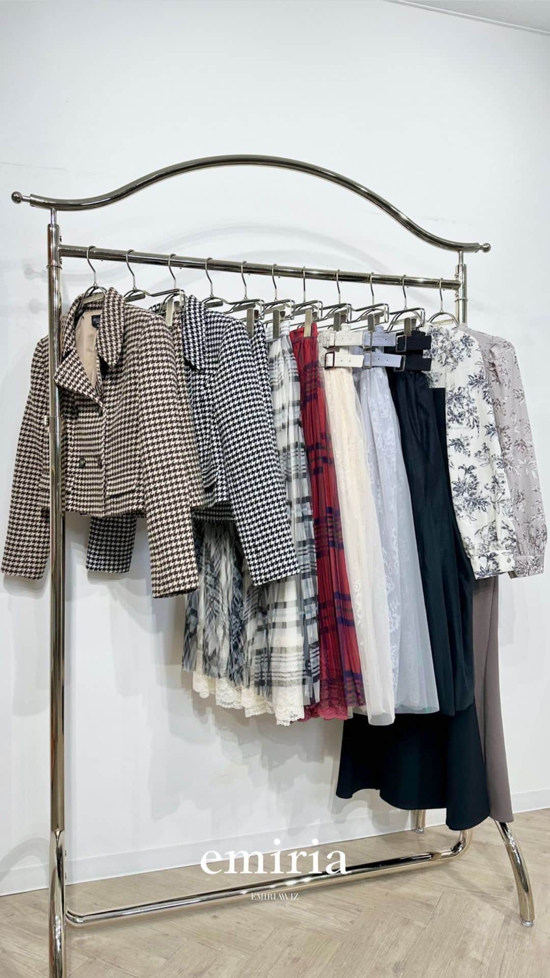 のインスタグラム：「10月発売アイテムのご紹介。」