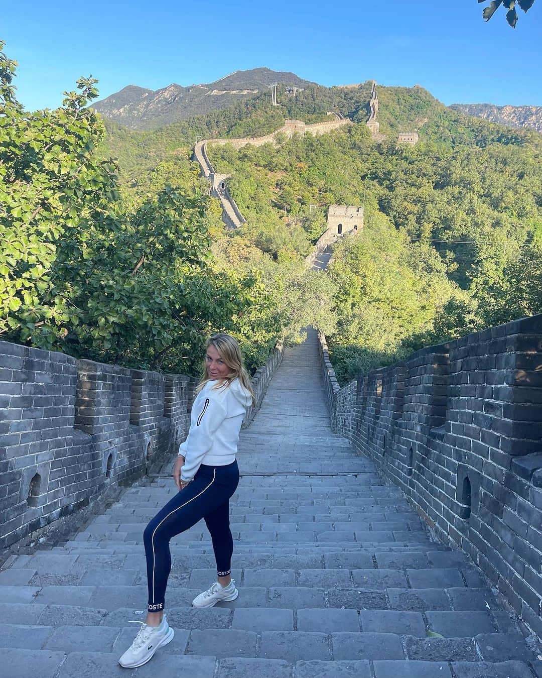 アナスタシア・パブリュチェンコワのインスタグラム：「the only time i don’t regret waking up at 5 am.」