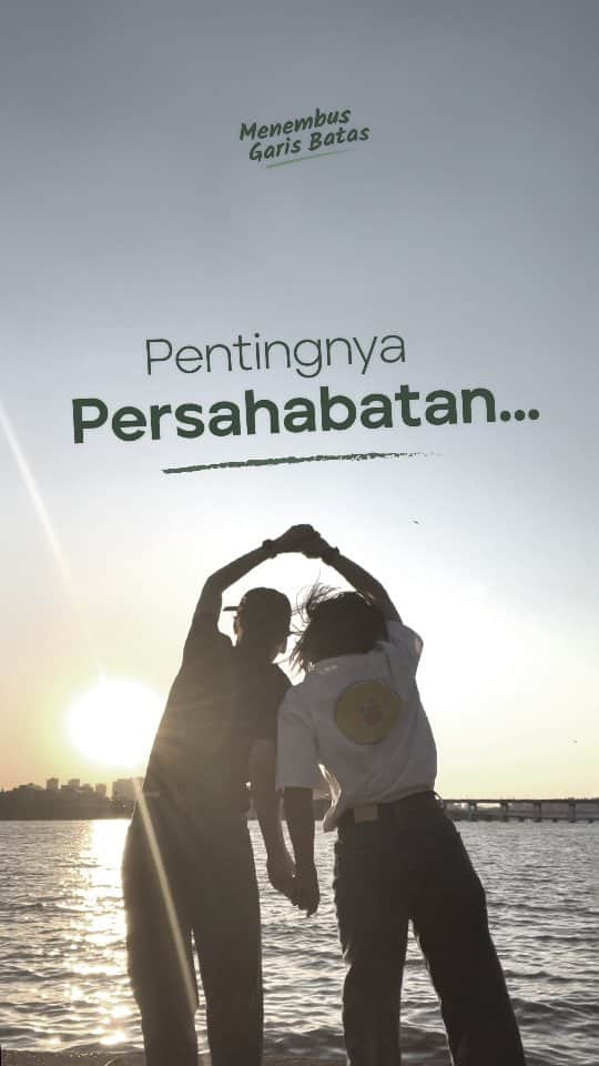 グレイシア・ポリーのインスタグラム：「Persahabatan sejati bukan berarti pasti tanpa konflik. Justru cobaan kadang datang untuk menguji seberapa kokoh persahabatan kita ✨  #MenembusGarisBatas #supportsystem #quotes #inspirasi #motivasi #friendship」