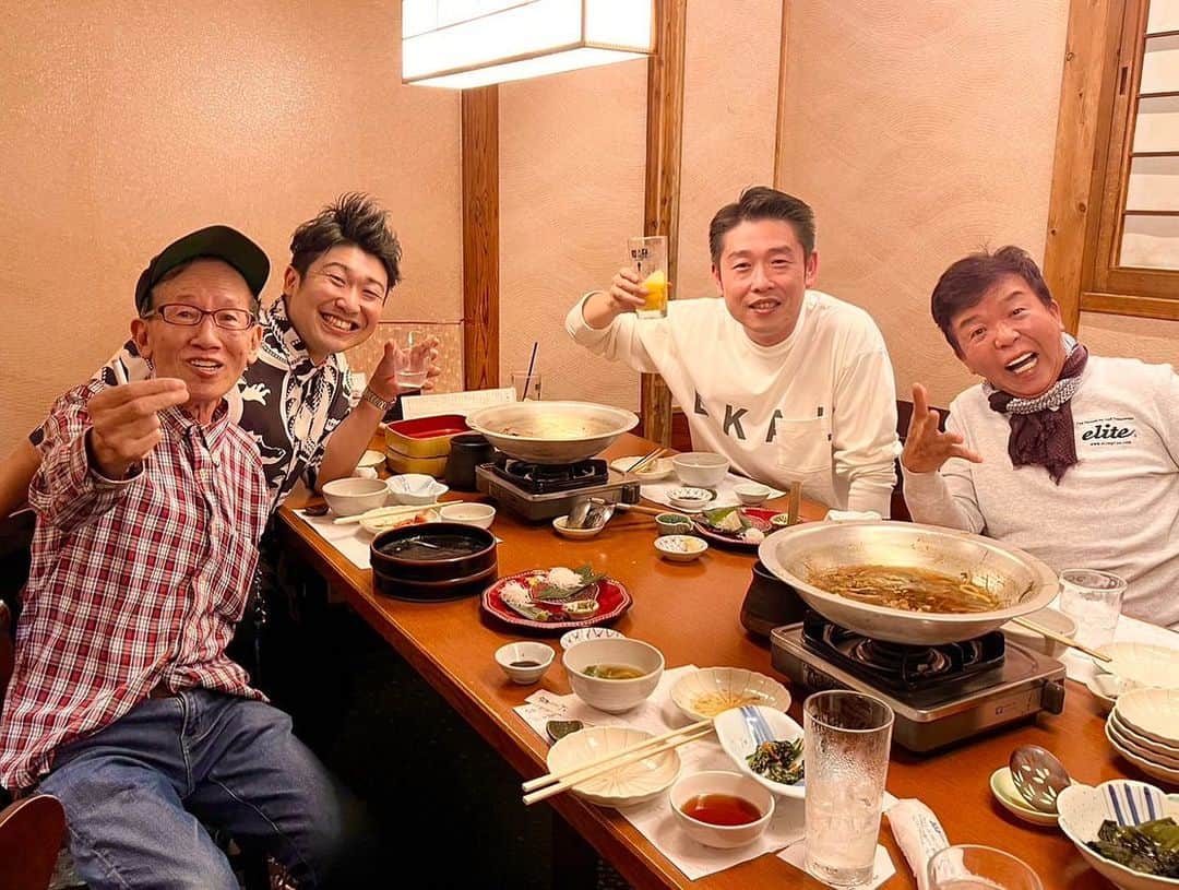 レイチェルのインスタグラム：「先日。  オクレ師匠、ショージ師匠、千葉さんとご一緒させていただきまして  それはそれはもぉ、物凄く、、、  たのしぃーーー過ぎた夜🤣🔥✨✨✨✨✨」