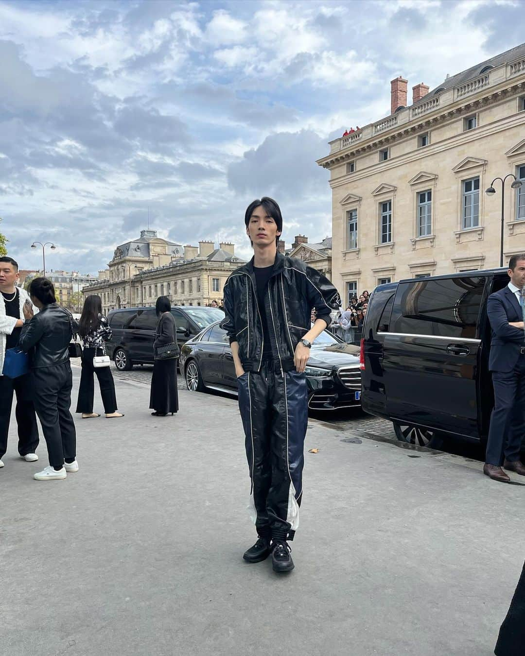 清水尋也さんのインスタグラム写真 - (清水尋也Instagram)「. CHANEL in Paris🇫🇷💘 . It was an amazing experience for me. Merci beaucoup! @chanelofficial  . #CHANELSpringSummer #CHANELShow」10月6日 19時59分 - hiroyashimizv