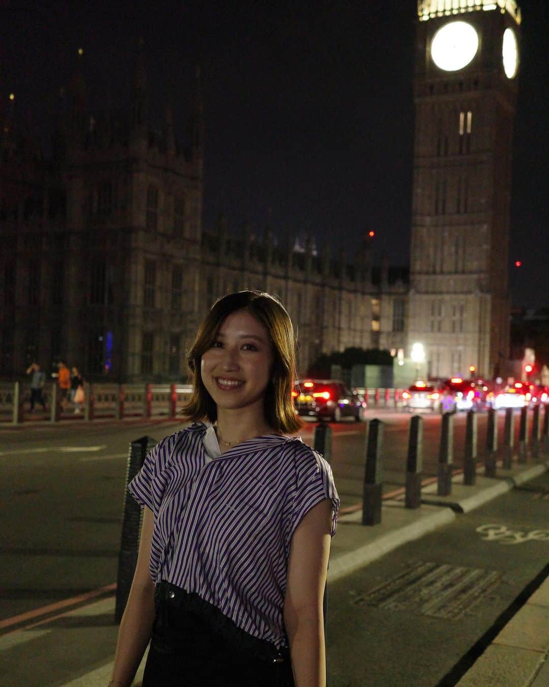 臼井佑奈のインスタグラム：「夏休みは、幼い頃に住んでいたロンドンにも行きました🪄 通っていた幼稚園に行って全く同じ佇まいに感動し、家族で懐かしんでいい時間でした。 私はやっぱりロンドン好きだな！  #夏休みの振り返り #ロンドン」