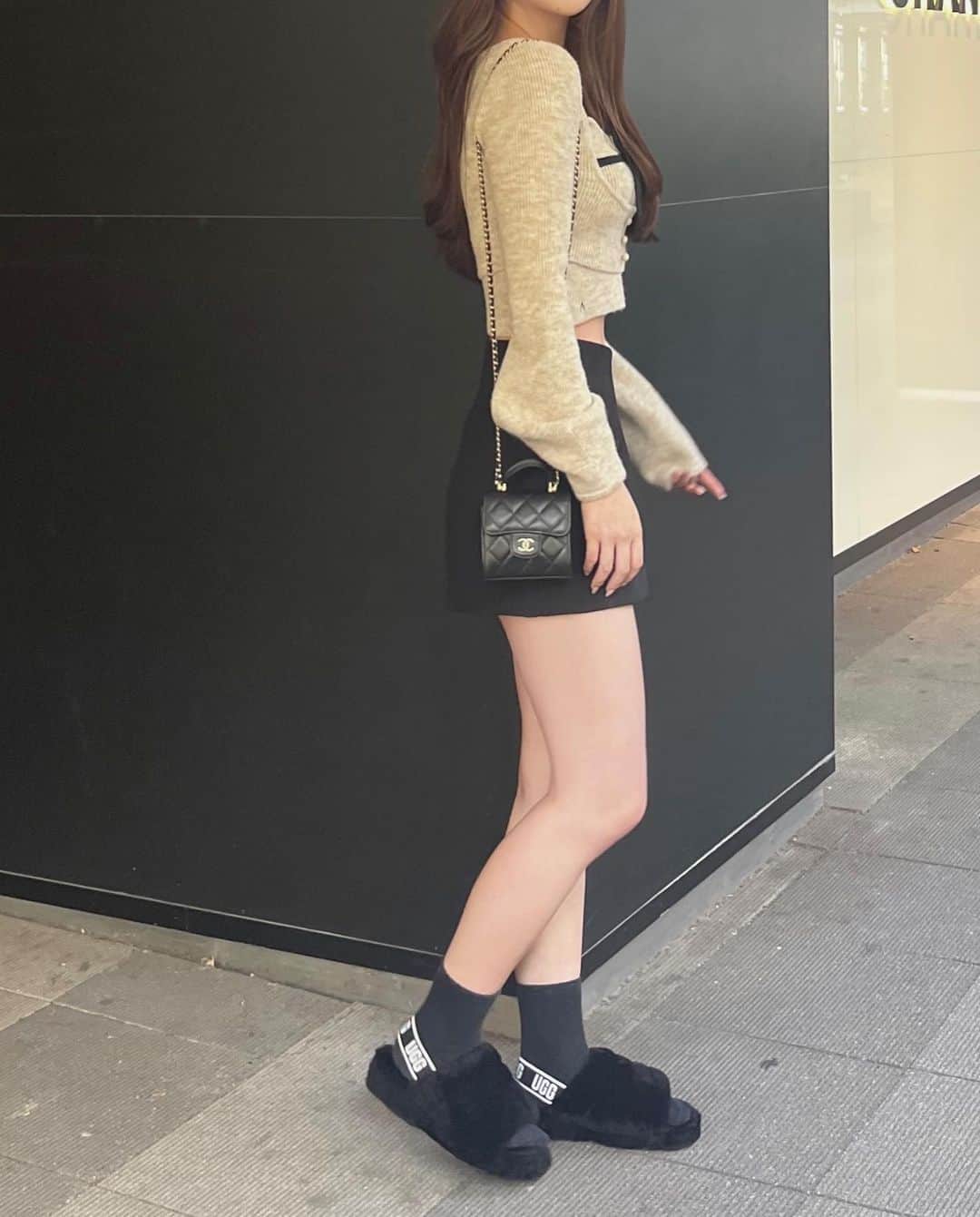 権隨玲さんのインスタグラム写真 - (権隨玲Instagram)「私は私らしく好きな事して生きよう♡  秋冬服かわいすぎて大変~~🍂」10月6日 19時54分 - rea__room