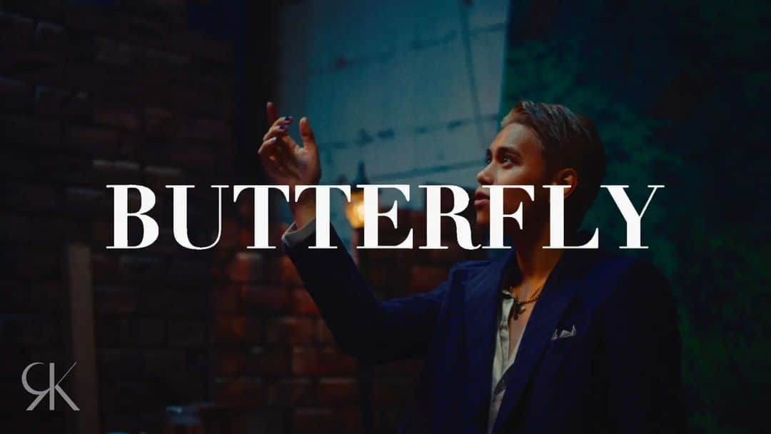 カドサワンレイコのインスタグラム：「[ MUSIC VIDEO ]  REIKO 'BUTTERFLY' Music Video https://youtu.be/rjGRrZjhkeQ  コレオグラファーにはs**t kingz(シットキングス)のOguriが参加。曲の細部まで拘ったコレオになっておりREIKOの魅力を引き出した。ミュージックビデオには「No More」同様、新保拓人監督を起用。ミュージカル調のミュージックビデオではREIKOらしさが全面に出ている。  ＜REIKOコメント＞ 僕のメジャーデビューシングル「BUTTERFLY」がついに10月6日にリリースされました！！ BMSGに所属するキッカケになったオーディションTHE FIRSTから約２年の時を経てCreativity、 Quality、 Artistry、 Professionalism を手に入れたREIKOをこれから世の中に証明していきます。 「レイちゃん」はこれから「REIKO」として世界へ飛び立つ準備が出来ました。僕にしか見せられない景色を皆様に届けます！ これまで応援してくださった皆様、本当にありがとうございました。そして、これからも応援よろしくお願いします！  #REIKO #REIKO_BUTTERFLY  《Staff》」