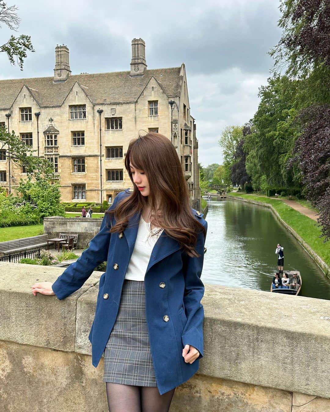 羅晴のインスタグラム：「🇬🇧📍Cambridge 劍橋 是徐志摩筆下的再別康橋」