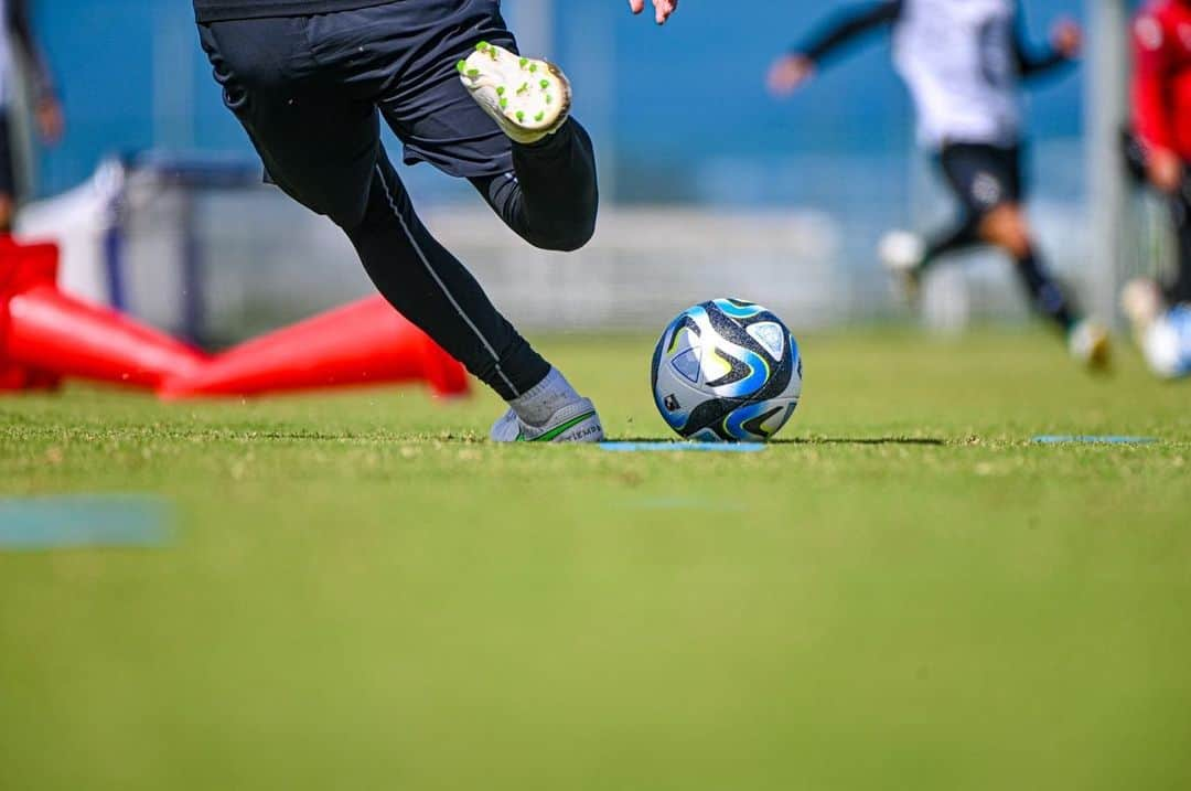 細貝萌さんのインスタグラム写真 - (細貝萌Instagram)「It’s still great fun.⚽️☀️🙏🏼 @thespakusatsugunma_official  #thespakusatsugunma  #ザスパクサツ群馬 #football  #群馬県 #群馬 #前橋市 #前橋」10月6日 20時24分 - hajime_hosogai_official