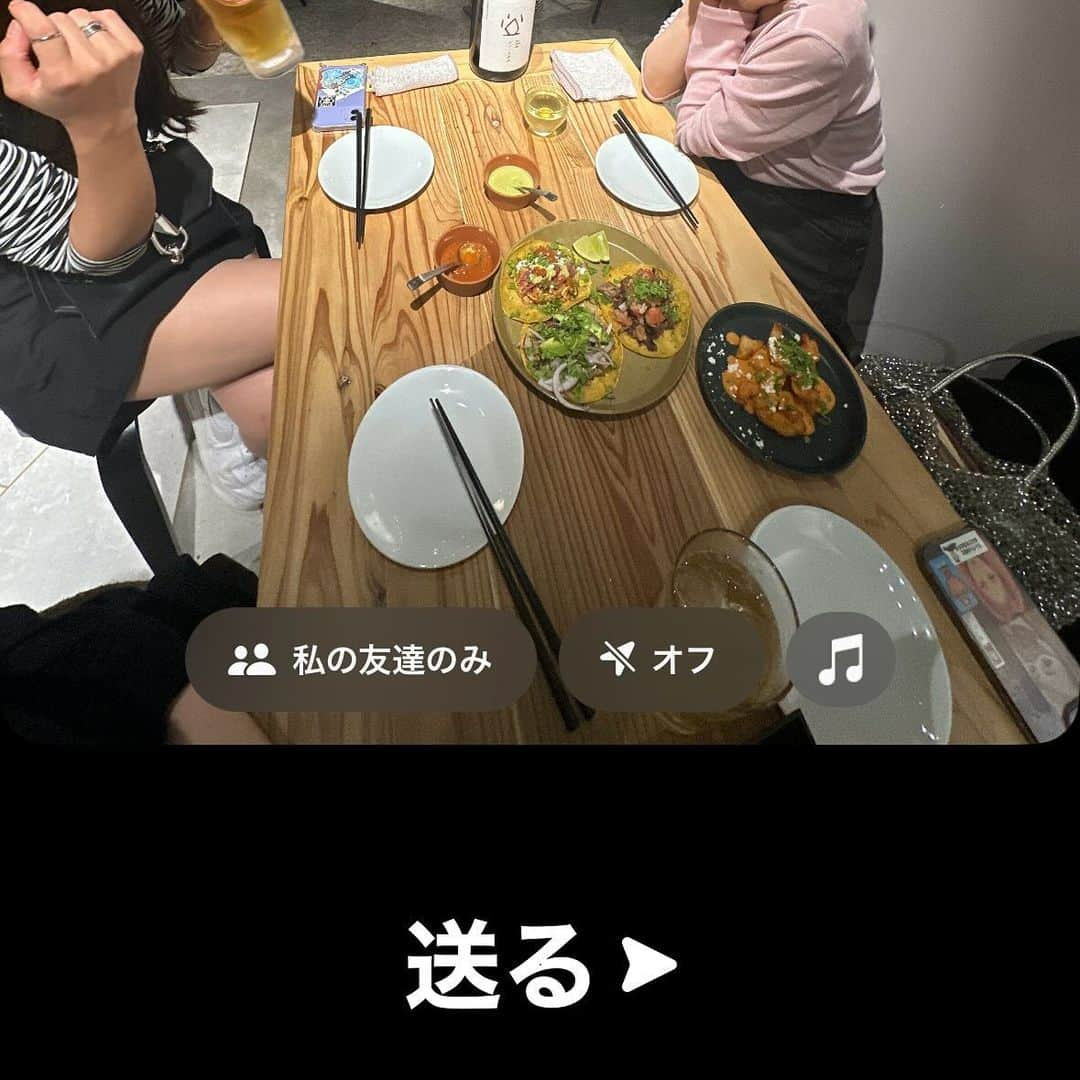 土井悠さんのインスタグラム写真 - (土井悠Instagram)「可愛がってる先輩たち🥢 ギャル番長たち🍶 髪型同じ人たち👧🏻  癒し…」10月6日 20時37分 - yu_doi