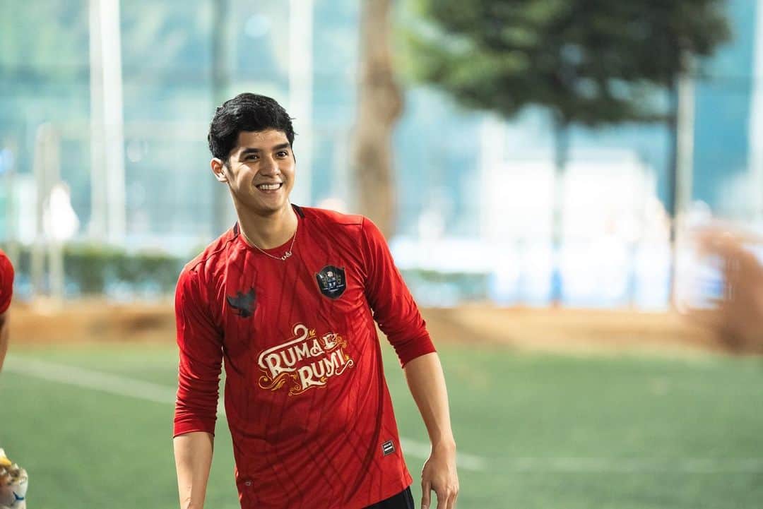 Al Ghazali Köhlerのインスタグラム：「Main bola kaki ⚽️」
