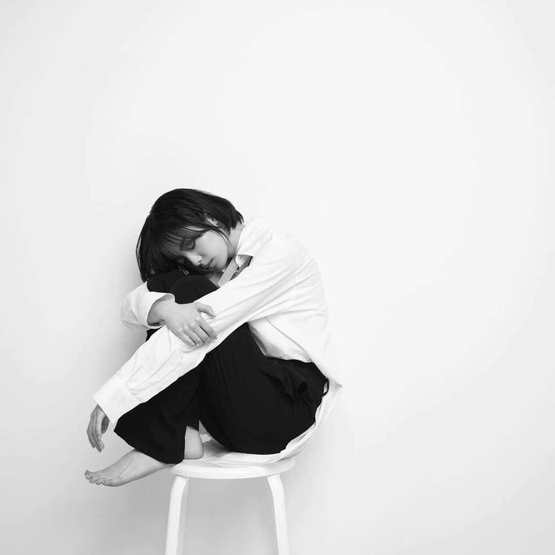 平手友梨奈さんのインスタグラム写真 - (平手友梨奈Instagram)「Artist Photos #Yurina_Hirate #平手 ...
