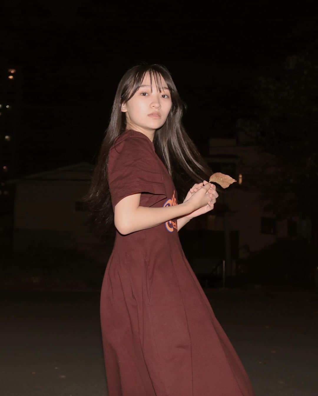 前野えまさんのインスタグラム写真 - (前野えまInstagram)「想いは夜に吸い込まれていく ・ ・ #nightphotography  #memories  #autumn  #naturephotography  #girlportrait #actress #actor #girl #photography #portrait #japanesegirl #portraitphotography #daily_phot_jpn #japan_daytime_view」10月6日 21時18分 - maeno_ema