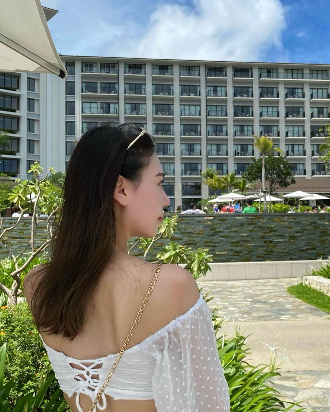 加藤遥香さんのインスタグラム写真 - (加藤遥香Instagram)「. 明日から沖縄🏝️🩵 持って行きたい水着がありすぎて選べない🤣 ゆっくりしてきます😎晴れますように🥺 .  #沖縄#旅行#家族旅行#南国#リゾート#旅行写真 #旅行記録#旅スタグラム#ハレクラニ #여행#여행스타그램#여행사진#여행그램#샐카#ハレクラニ沖縄  #travel#okinawa#pool#instatravel#photography」10月6日 21時17分 - haruka3inpi