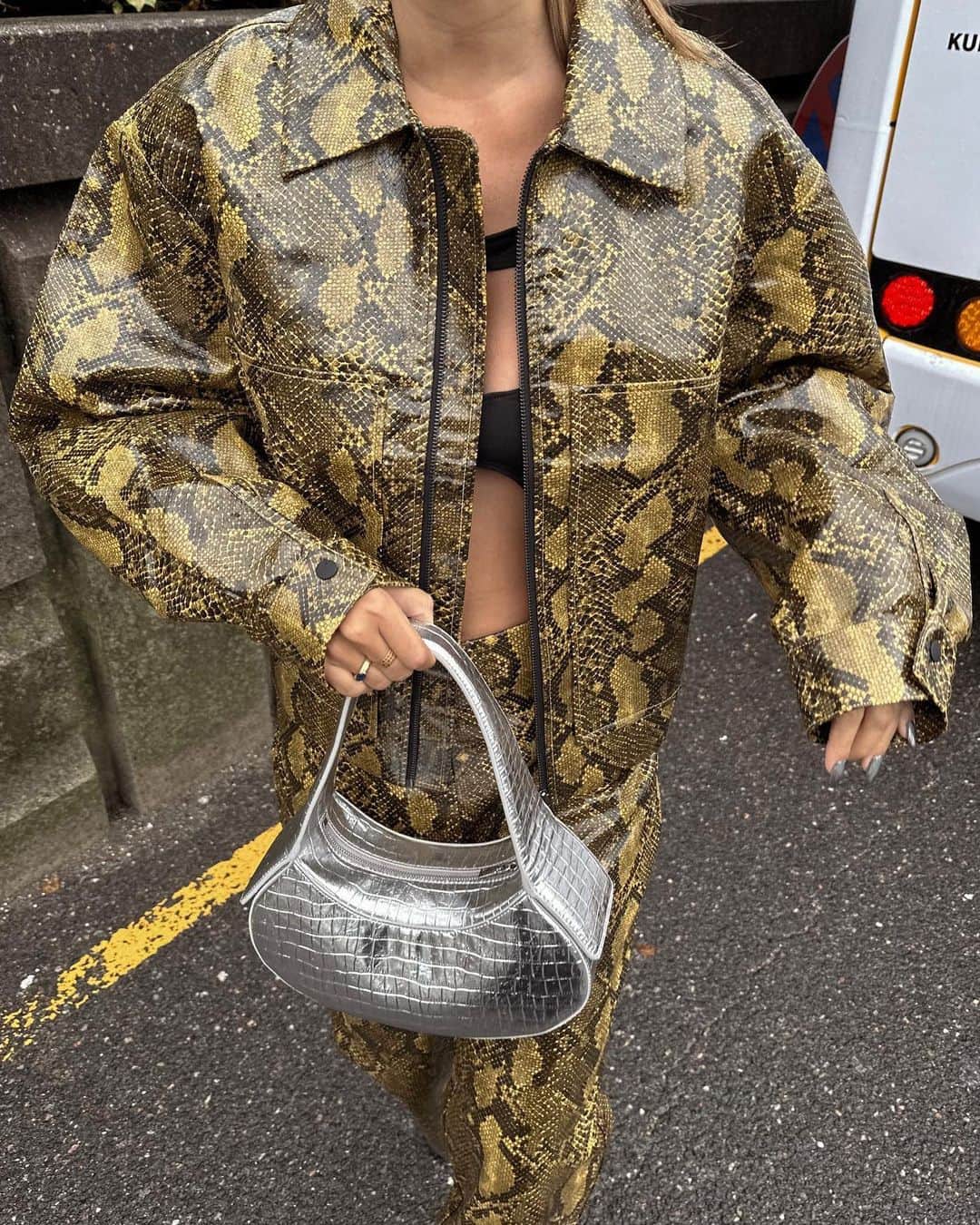 バウム ウンド ヘルガーデンのインスタグラム：「Snakes on repeat 🐍  #BaumFamily #BaumundPferdgarten」