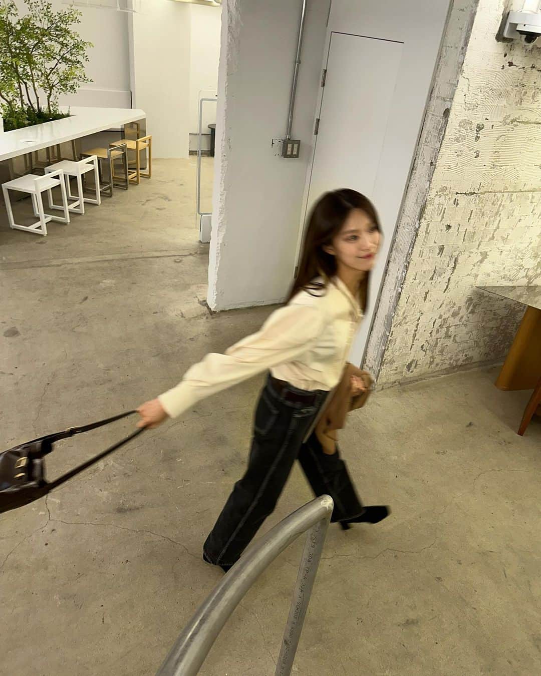 イ・ジュウさんのインスタグラム写真 - (イ・ジュウInstagram)「🤎🤎🤎🍕」10月6日 21時32分 - lee_zoo_