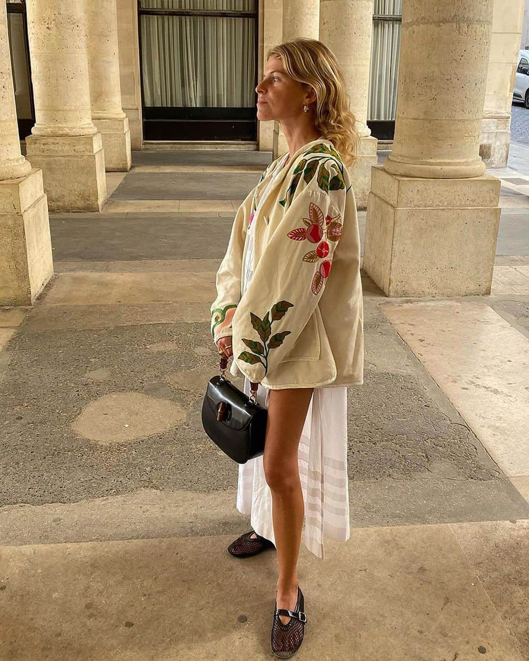 のインスタグラム：「splendid @alicepilate wearing the forte_forte “musa” embroidery wool twill coat during paris fashion week; a sophisticated elegance with a colorful touch. forte_forte loves you! #forte_forte #aw23 #pfw #musa #autunno #gracefulness #dreams #nymph #contemporary #handmade #freedom #energy #nature #poetic #feminine #fluid #passion #madeinitaly」