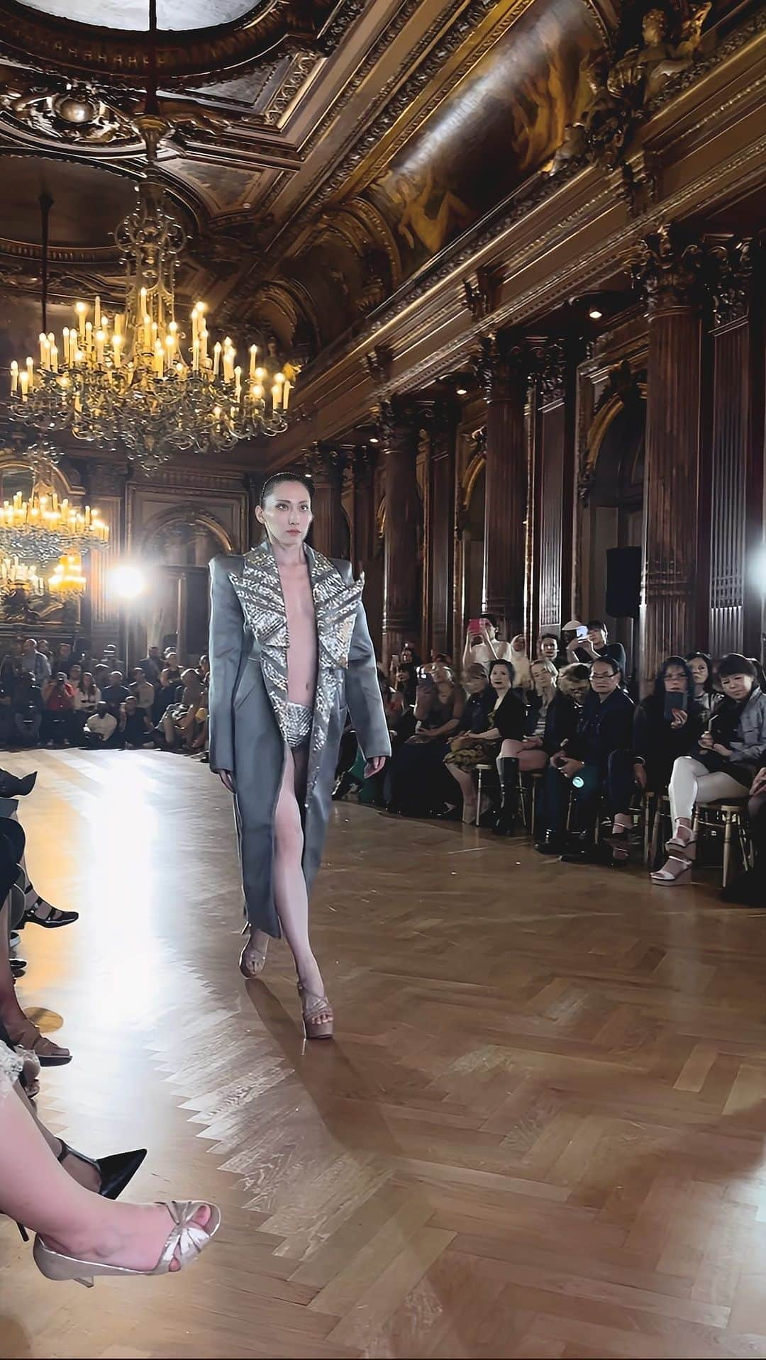 aya onoのインスタグラム：「Paris Fashion Week 2024SS  Designer @shalinsparis  Model @onoaya_official   The Westin Paris VENDÔME  #PFW #PFW2024 #parisfashionweek  #paris #France  #thewestinparisvendôme  #asiaeuropefashionshow #wouldbeautyinnovations #WBI  #ワールドビューティーイノベーションズ  #sfidainternationalokinawa #okinawaorientalspa #EMMARITZ #パリコレクション  #パリコレ  #pariscollection #パリコレモデル #fashion」