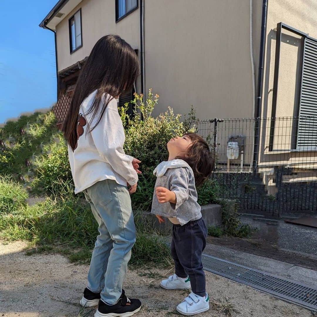宇都宮まきのインスタグラム：「可愛い女の子を見たくて 今まで生きて来た中で1番上を向いた日㊗️🥰🫶 首の角度✨まじオカルト〜🤣🤞😻👼💃🕺🕴️」