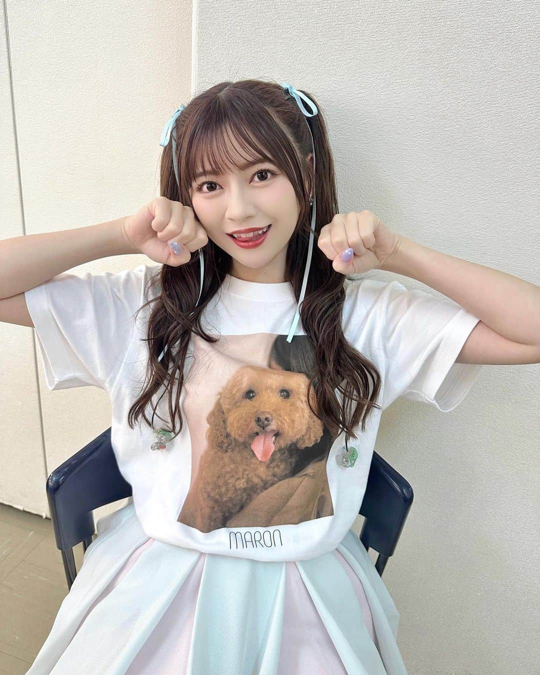 廣川奈々聖さんのインスタグラム写真 - (廣川奈々聖Instagram)「まろんさん可愛🐶♡ ⁡ このとき、エクステにしてから 初めてのハーフツインだった〜💭🩵 ⁡ ⁡  #ハーフツイン #リボンアレンジ  #ハーフツインアレンジ #ロングヘア  #ヘアアレンジ  #japanesegirl #idol」10月6日 22時37分 - nanaseven7_u_u