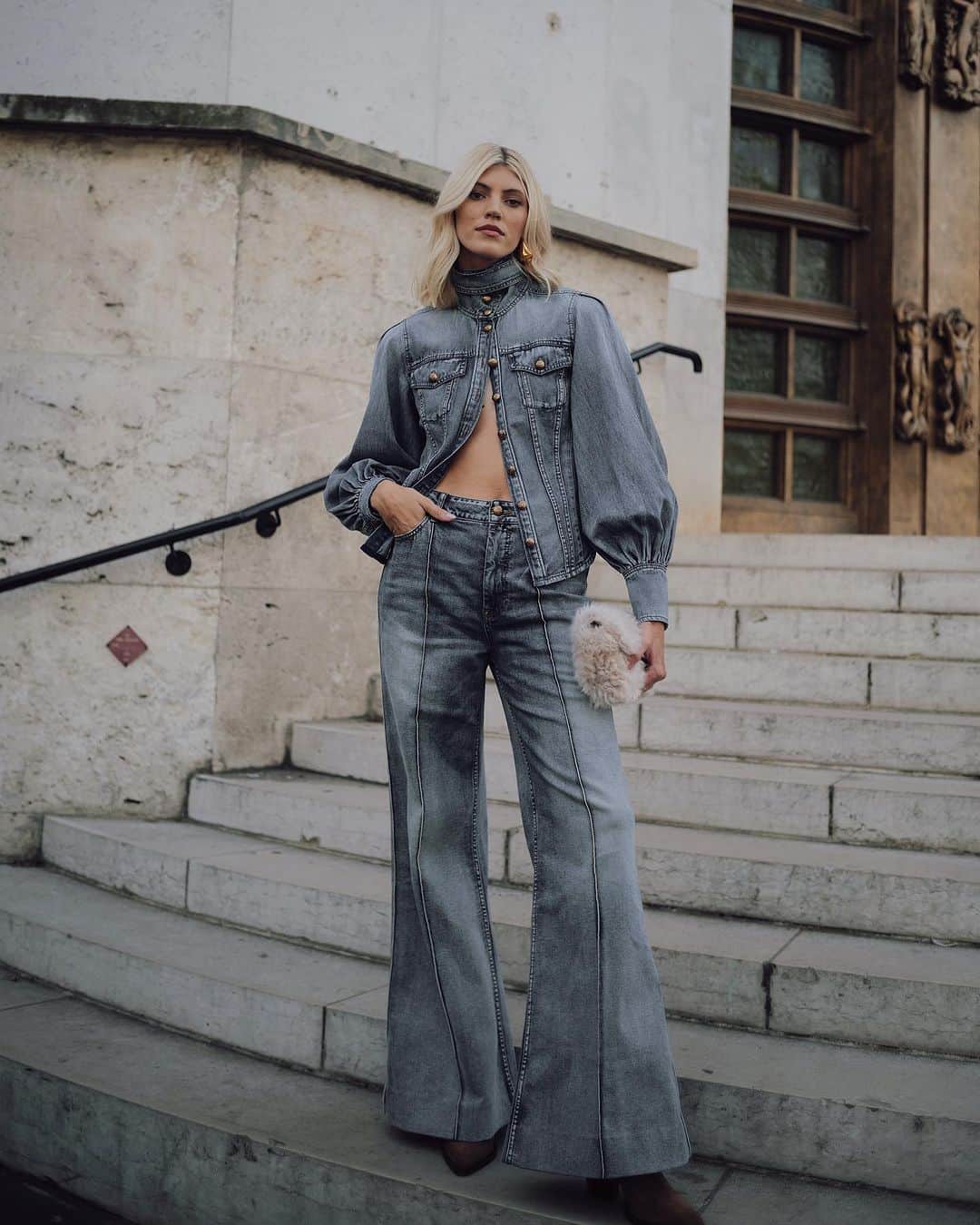 デヴォン・ウィンザーさんのインスタグラム写真 - (デヴォン・ウィンザーInstagram)「Beautiful show @zimmermann」10月6日 22時46分 - devwindsor