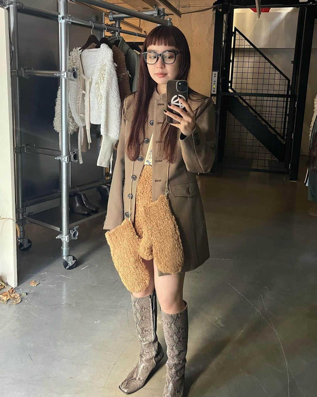 Mio Nagaiさんのインスタグラム写真 - (Mio NagaiInstagram)「. 🍁🍁🍁  本日より10/15までleinwande POP-UP STORE開催中です🍁  やっと秋きた。うれしい。  (お知らせ) これからもHIGASHI(恵比寿)のshop managerとして店頭におりますので、遊びにきてね。 渋谷パルコ店にはおりません🙇‍♂️  #leinwande」10月6日 22時44分 - mio_nagai68