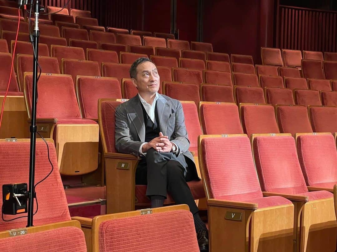渡辺謙さんのインスタグラム写真 - (渡辺謙Instagram)「. 10月9日（月）13時05分からNHKで「役者道」が放送されます。 再編集して一気に見ることができます。 こんな風に仕事に向かっている思いをお伝え出来たらと思っています。お楽しみに。 謙  -  On Monday, October 9th, at 1:05 PM, "Yakushamichi" will air on NHK.  With the new edit, you can now watch it in one go.  Through the program, I hope people can get a sense of how I approach my work.   I hope you will enjoy it.   Ken  #役者道 #NHK #kenwatanabe #渡辺謙」10月7日 9時36分 - kenwatanabe____