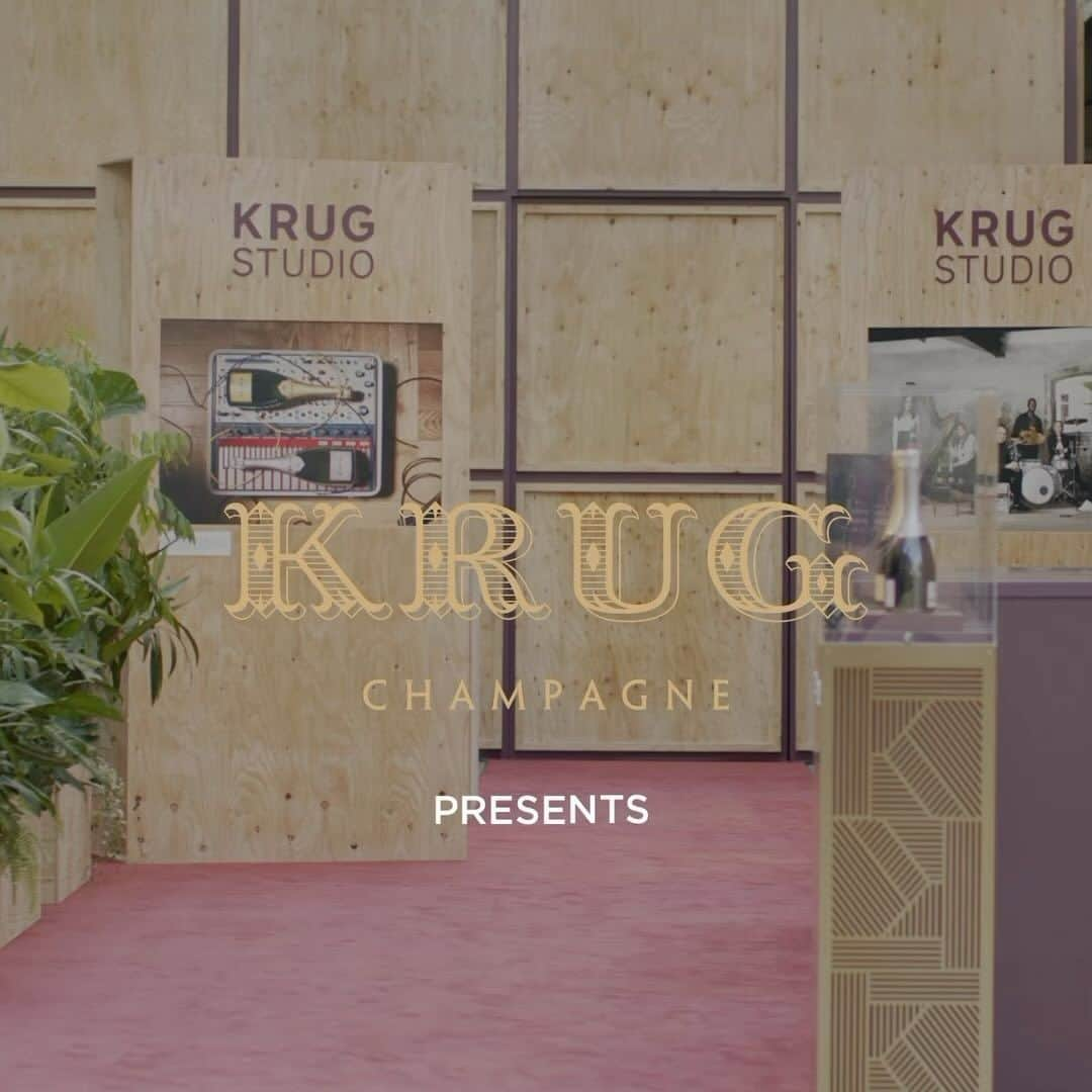 宮本笑里のインスタグラム：「イベントのときの映像です。 スタジオ音響も素晴らしかった🍾  #AD #KRUG #クリュッグ #KrugGrandeCuvee171Edition #KrugRose27Edition #DrinkResponsibly  @roppongihillsofficial #roppongihills #japan #tokyo」