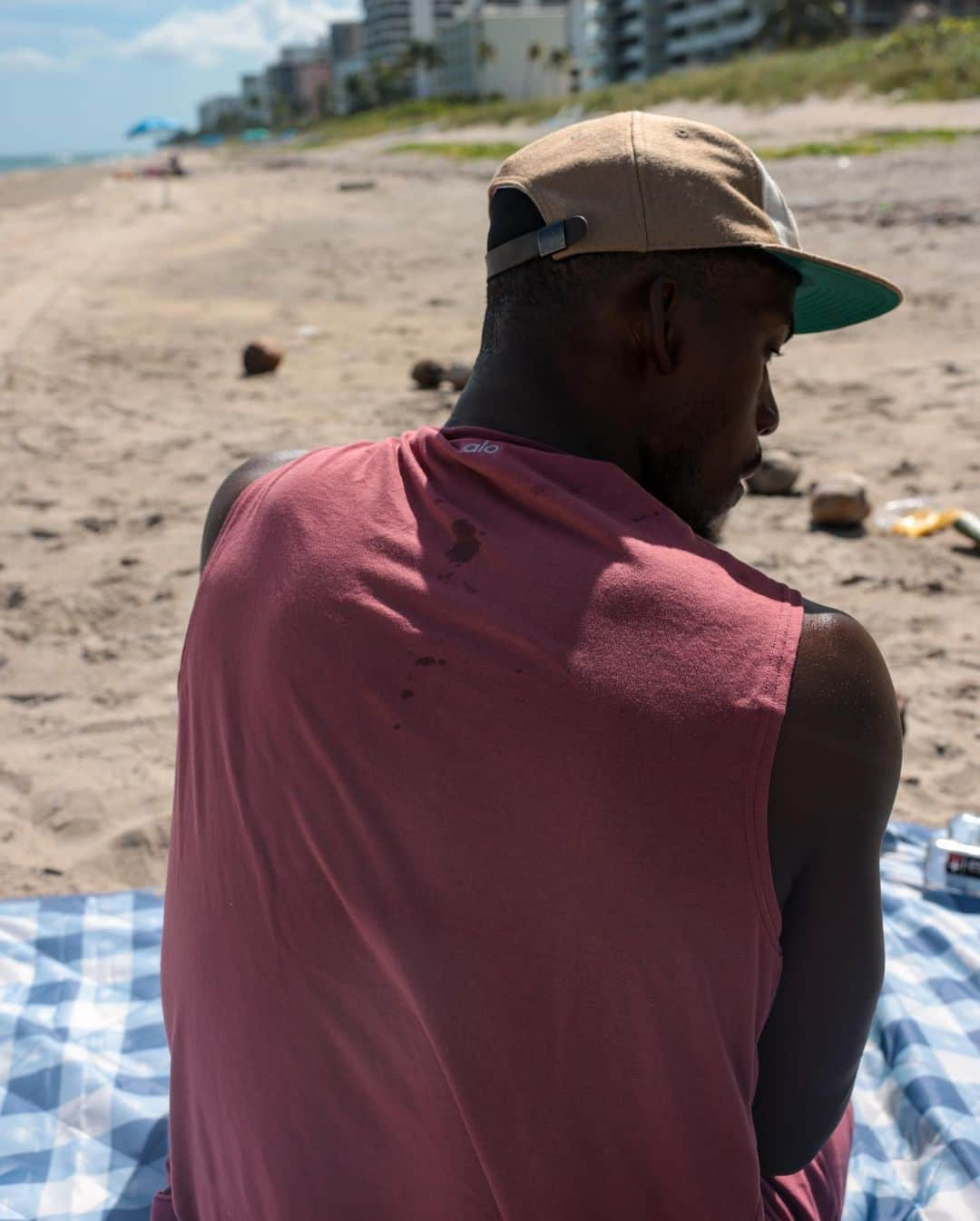 ジミー・バトラーさんのインスタグラム写真 - (ジミー・バトラーInstagram)「love being uncomfortable hot on the beach because my offsprings wants to have a damn picnic.」10月7日 8時48分 - jimmybutler