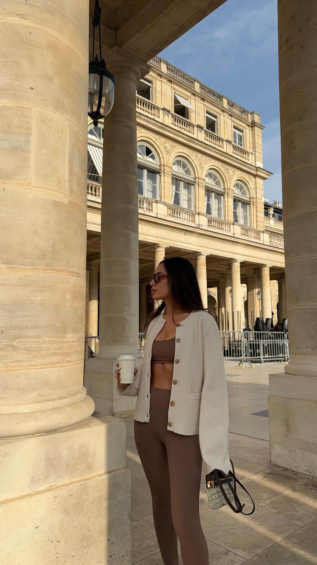 Marianna Hewittのインスタグラム：「My Bliss is being in Paris 🇫🇷  Exploring the city in VuoriBlissBlend ™️ set in Almond —the fabric is sooo comfortable @vuoriclothing #vuoripartner」