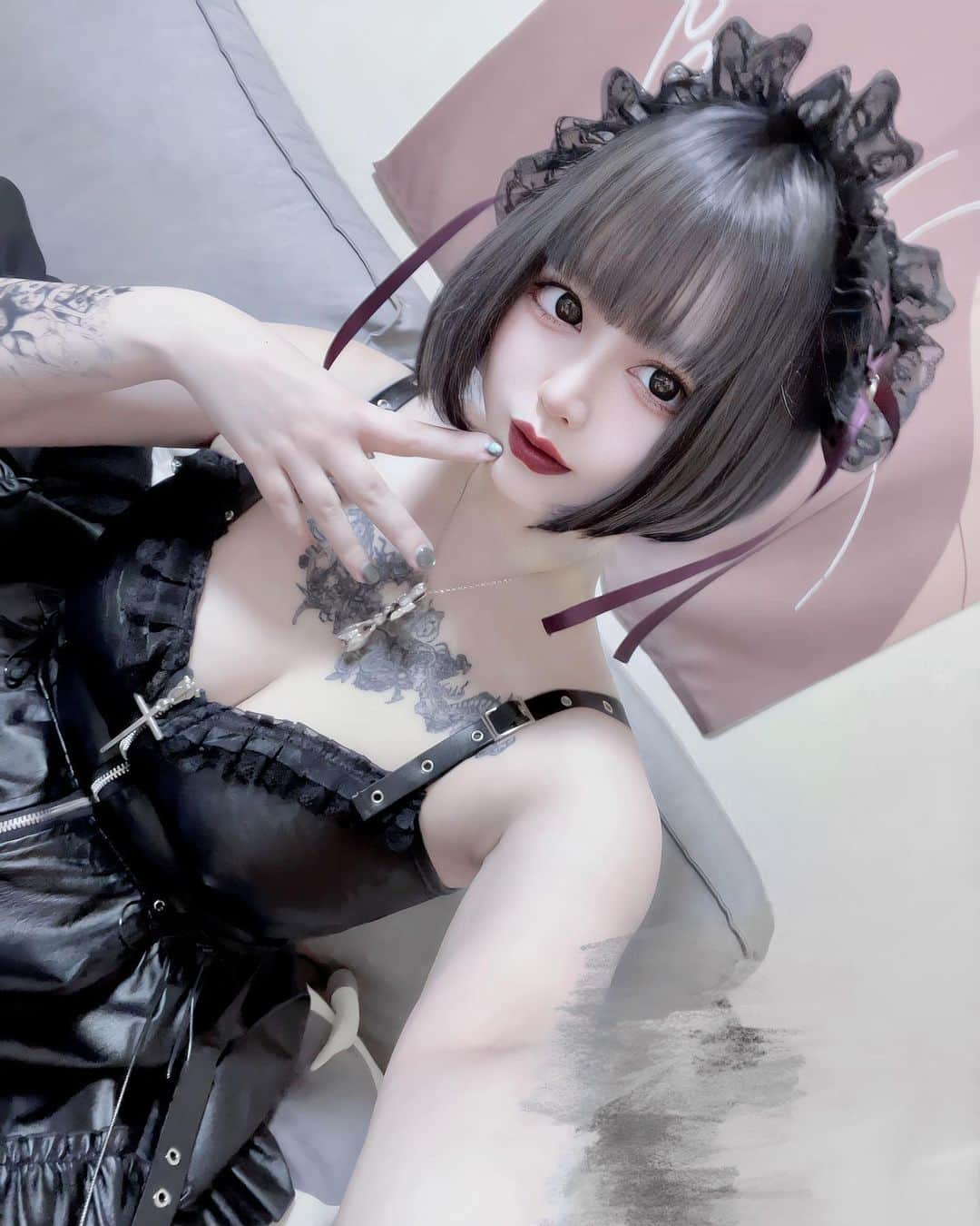 ももかわのインスタグラム：「🖤🖤🖤  ゴス私服」