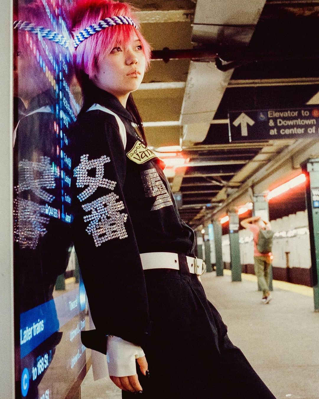 オランピアルタンのインスタグラム：「Midnight Player ♠️🏍️🎌 @sukeban_world  📸 @jirokonami  Hair @dennislanni  Makeup @devrakinery  Nails @nailsbymei 💅🏼 #thisissukeban #midnightplayer #thevandals」