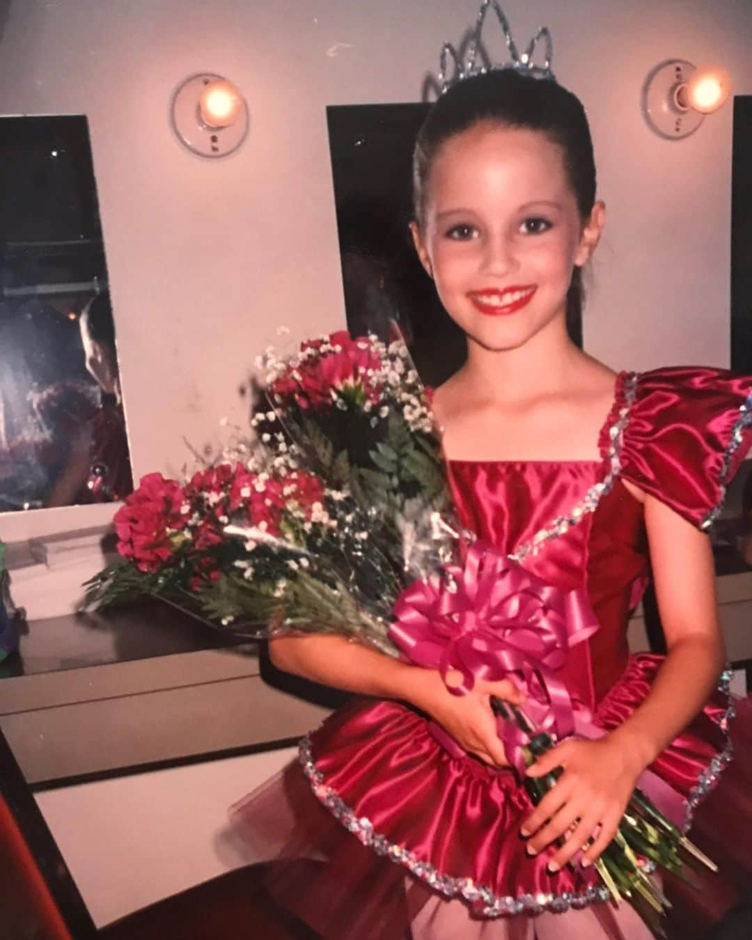 ディアナ・アグロンさんのインスタグラム写真 - (ディアナ・アグロンInstagram)「Ballet buddies. Here’s to your 75th year, @nycballet. You're spectacular.」10月7日 2時14分 - diannaagron