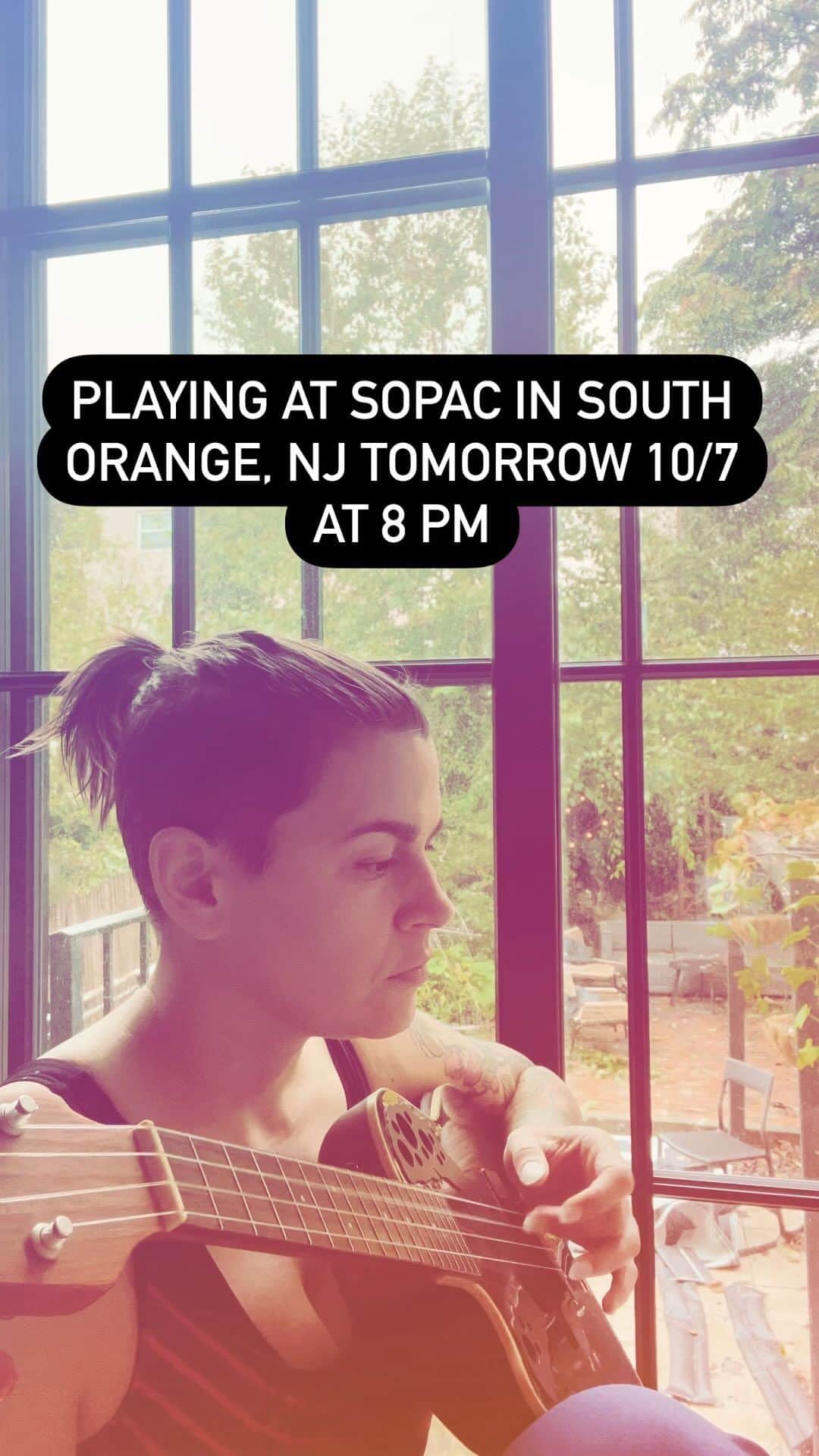 カーキ・キングのインスタグラム：「Heading to you tomorrow @sopacnow to continue celebrating the 20th anniversary of my first album Everybody Loves You. Bring the kiddos!」
