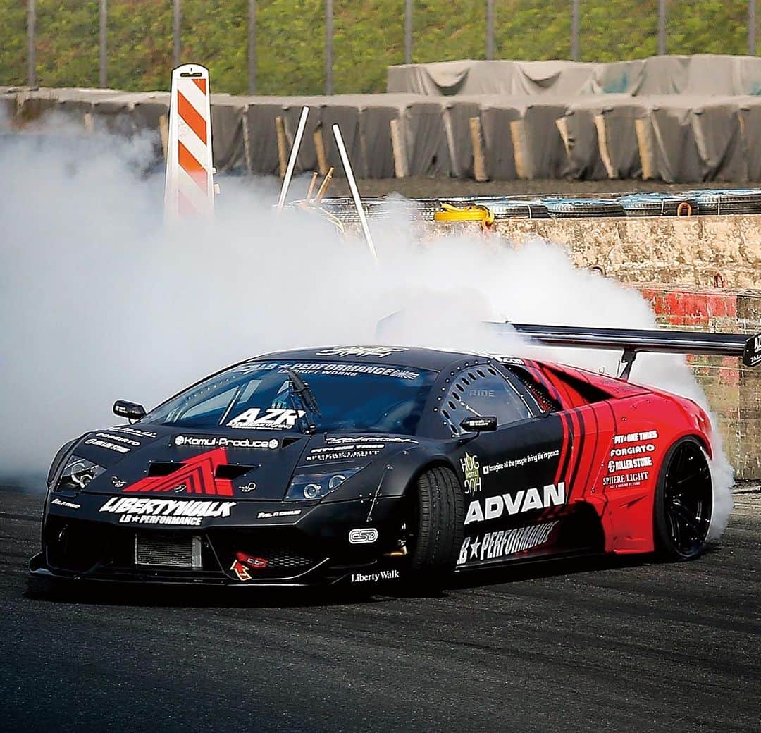 Wataru Katoさんのインスタグラム写真 - (Wataru KatoInstagram)「LIBERTY WALK @d1gpse LB★LAMBORGHINI 1000ホースパワーDRIFT 2MACINEエキシビジョン決定😆 @yokohama.rubber_jp  @nissan @dtrift #lamborghini #collaboration #libertywalktokyo @nissan #nissan#nissansilvia  #thankyou #nice#car#thankyou」10月7日 3時21分 - libertywalkkato