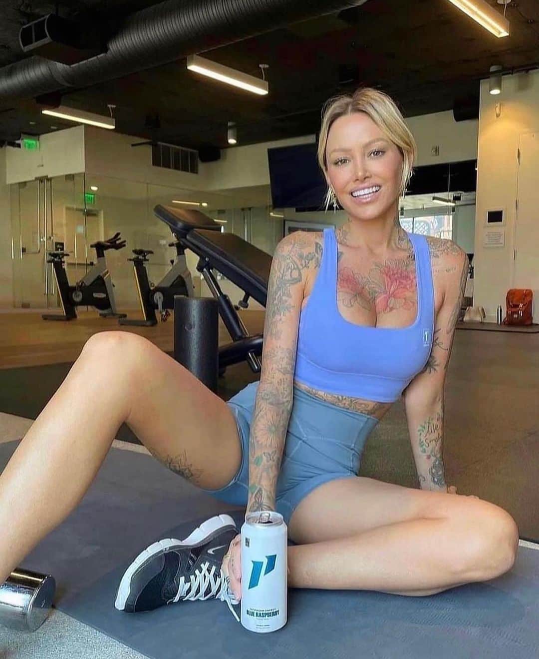 ティナ・ルイーズのインスタグラム