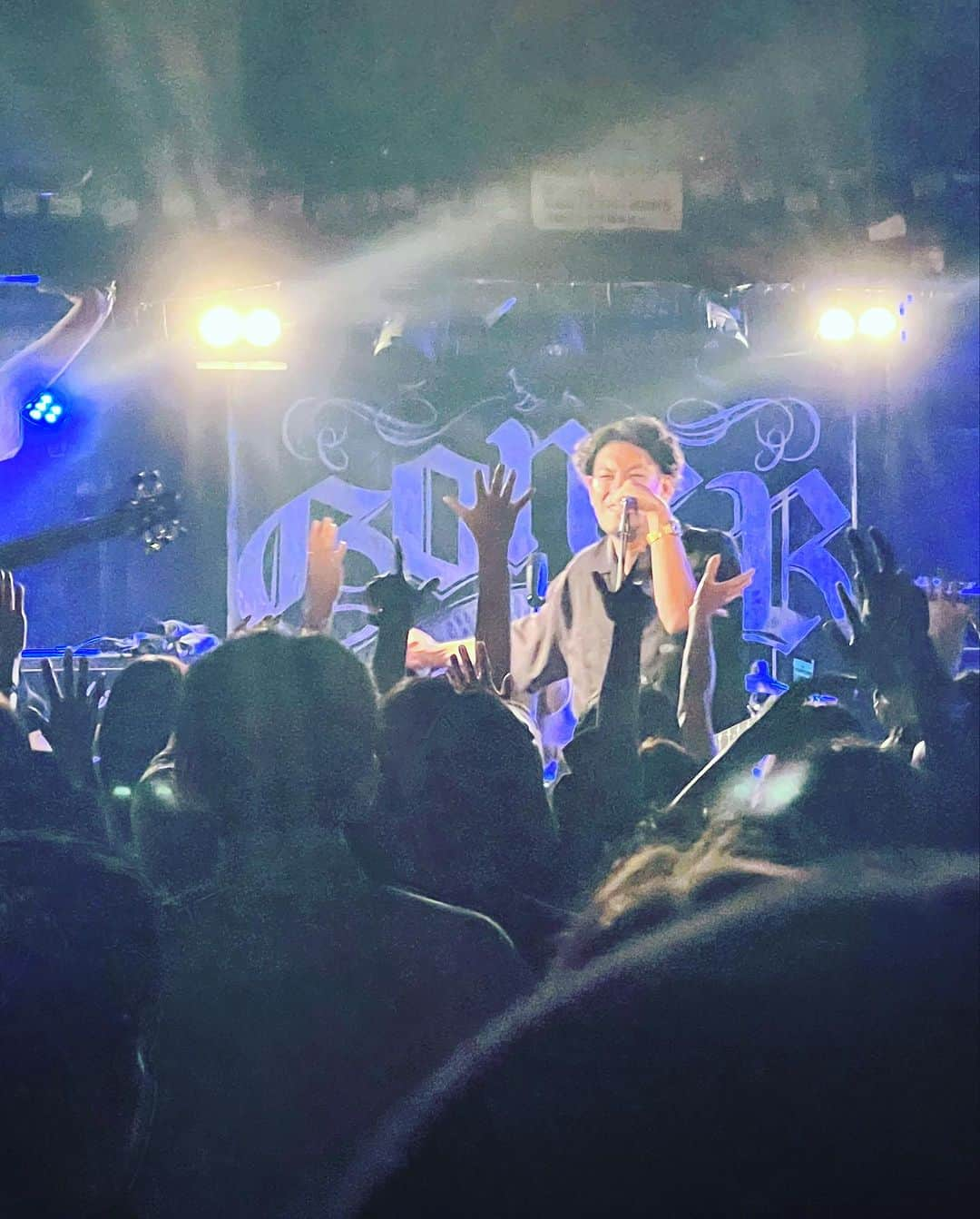 平田良介さんのインスタグラム写真 - (平田良介Instagram)「#mistress #FaM #ROOKieZisPUNK'D #GoneR #club Zion #平田良介  昨日はZionにライブ見にいってきた〜😁  mistressのデスボイスは衝撃受けたな😁 FaMは初めて聴いたけど12月に解散するのがもったいないぐらい聴いてて良かった🎙️  現役時代の登場曲 ROOKieZ is PUNK'D  Fight against yourselfも流れて始まりから終わりまでブチあげのライブですごく楽しかったな〜🎙️ また時間作って見にいきたいなと思った☺️  みなさん昨日のライブではお疲れ様でした😁👍 最高〜🥰🥰🥰」10月7日 9時50分 - ryosuke_hirata_official