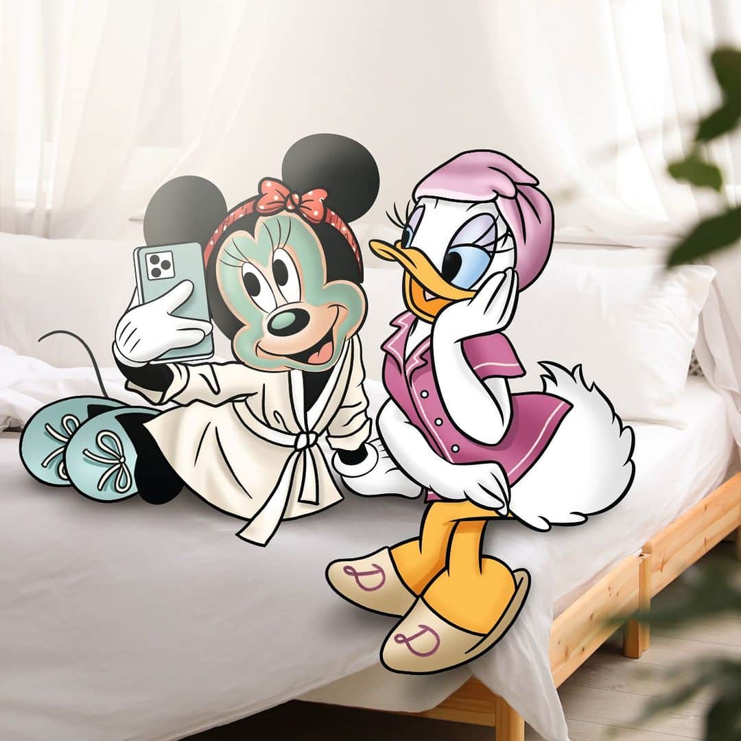 ミニーマウス Queen Minnie and Devil Minnie - angelauxesのイラスト