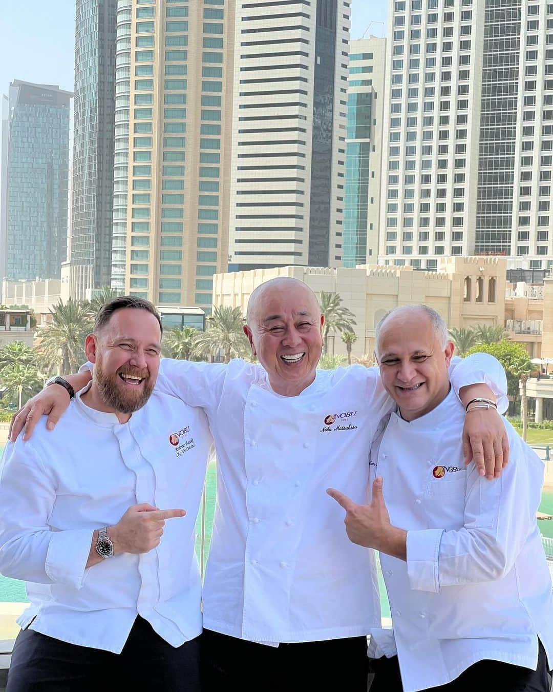 松久信幸のインスタグラム：「#nobuintown  #teamnobudoha @nobudoha @fsdoha @chef.andrew.nobu.doha @chefhervecourtot」