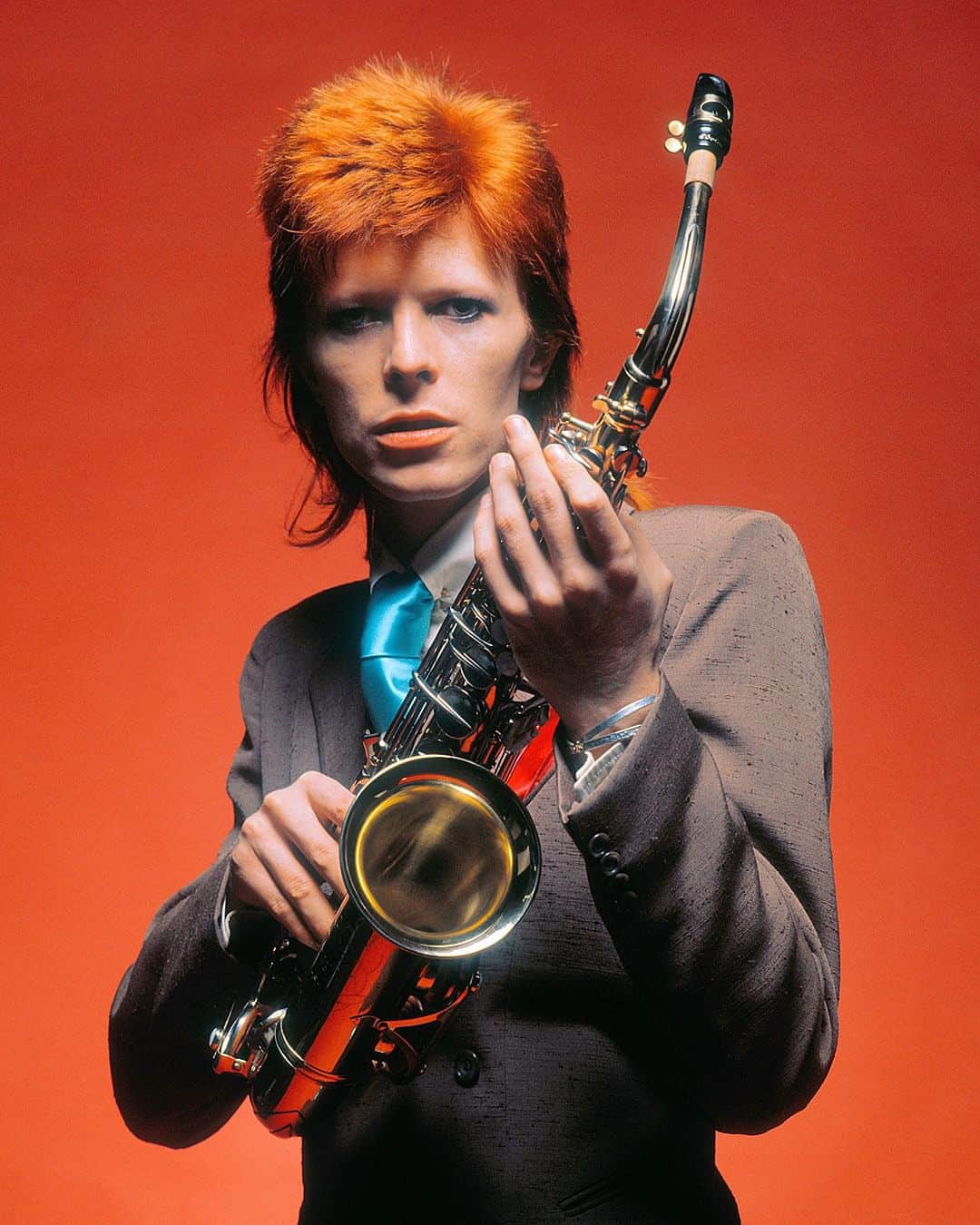 デヴィッド・ボウイさんのインスタグラム写真 - (デヴィッド・ボウイInstagram)「1973 MELODY MAKER AWARDS AND MICK ROCK SHOTS  “Wham bam thank you...”  Fifty years ago today (6th October 1973), RCA placed a full-page advert in Melody Maker showing their gratitude to the Melody Maker Awards and a message from David for his gongs in the following sections...  RCA congratulates David Bowie for Top Male Singer - British Section Top Single "Jean Genie" - British Section Top Producer - International Section Top Composer - International Section  It was a wonderful triumph for a great year and what’s more, it was the first glimpse of the latest session with Mick Rock. More to follow.   #BowiePinUps50」10月7日 8時02分 - davidbowie