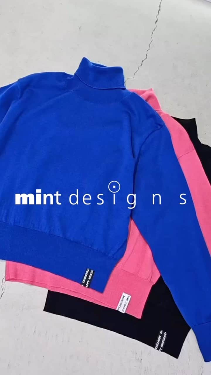 ミントデザインズのインスタグラム：「. -CASH WOOL KNIT-  ミントデザインズの定番に新色が加わりました♪ カシミヤのようなウールという意味で”キャッシュウール”と呼ばれる糸を使用しています。  ゆとりのある身幅と袖幅でどんなボトムスにも合わせやすい丈感です。インナー使いにも便利な薄さなので、色違いで揃えたくなるニットです。  #mintdesigns #ミントデザインズ #2023aw」