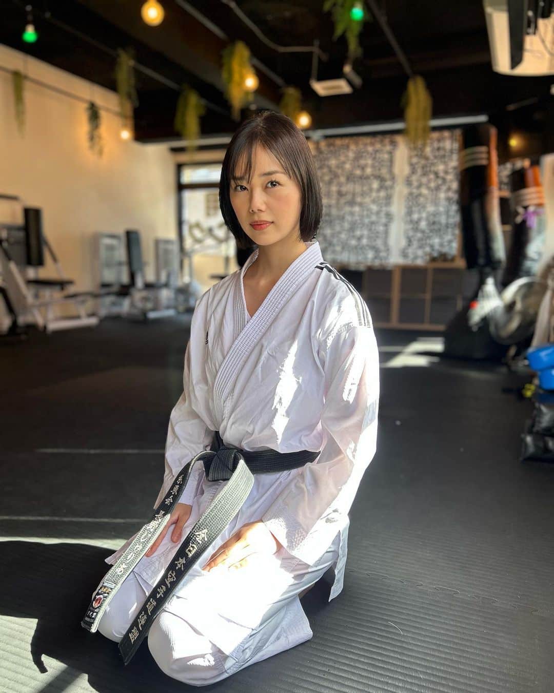 のインスタグラム：「・ ・ 半端ないなで肩ww ・ ・ 道着はいいよねぇーー👊 ・ ・ #空手着　#空手　#押忍　#adidas」