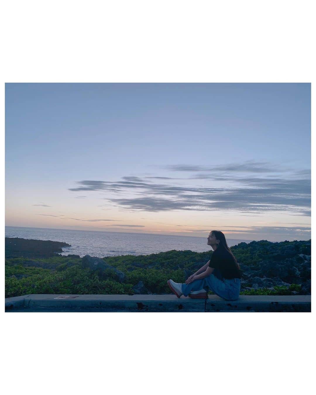 大塚愛さんのインスタグラム写真 - (大塚愛Instagram)「海が好き。  AIO　#海 #の #前 #では #素直 #に #なるよね #sunset #love」10月7日 17時37分 - aiotsuka_official