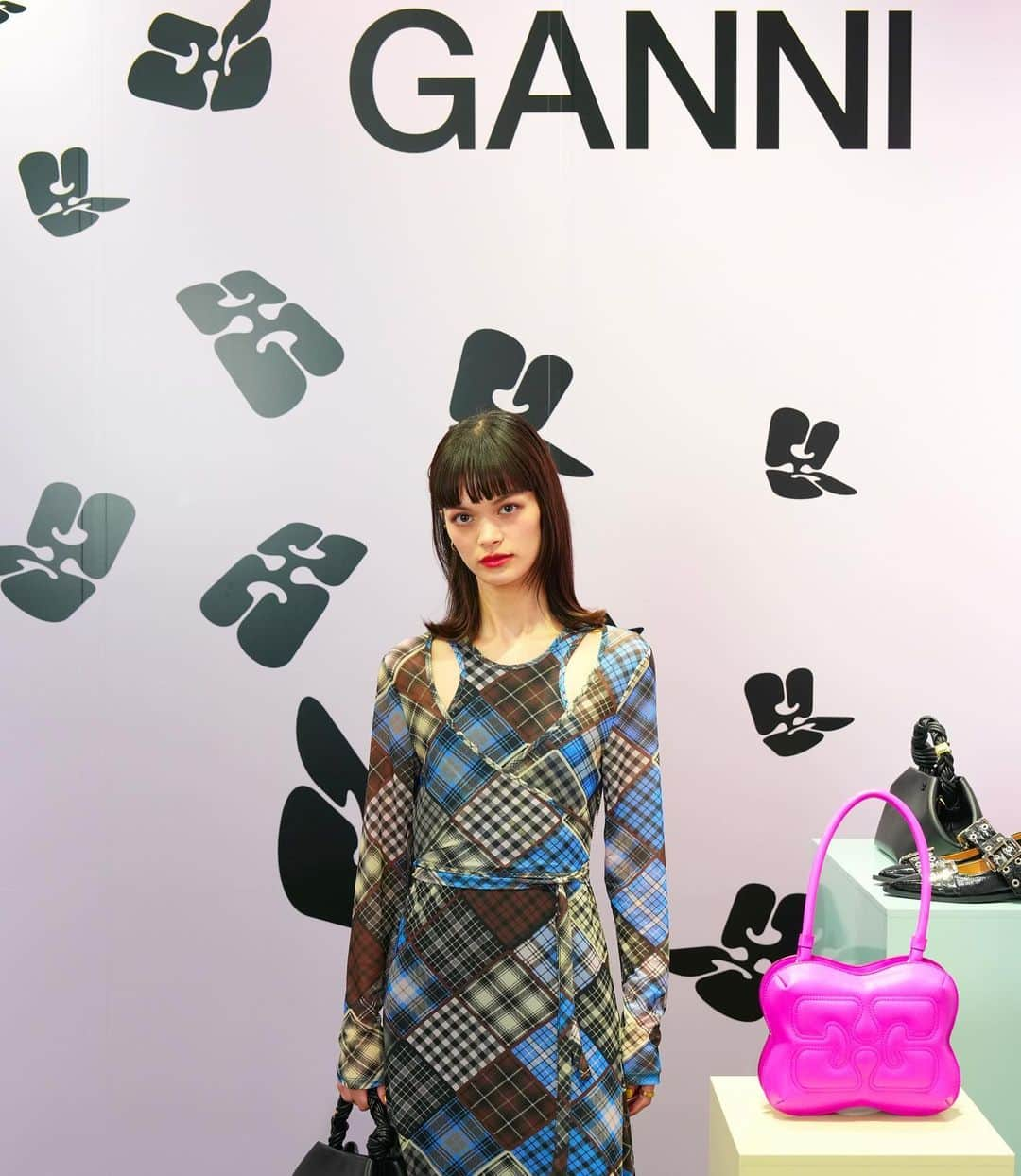 福士マリのインスタグラム：「@ganni   渋谷パルコにGANNIのPOPUP STOREがOPENしました☺︎💙🛍️✨✨ とっても可愛いかったです是非行ってみてね! #ganni  #gannishibuya #gannigirls #gannitokyo」